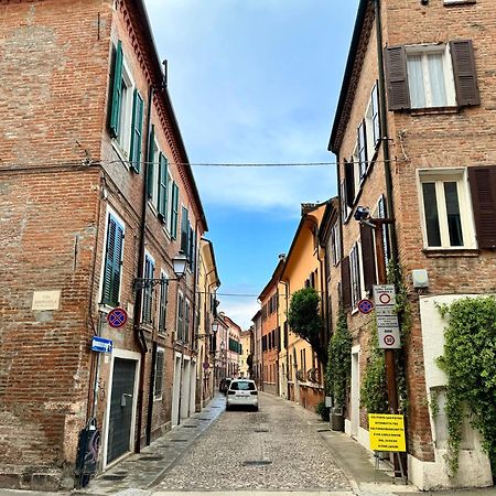 Oasi Rinascimentale Con Giardino In Centro Ferrara Leilighet Eksteriør bilde